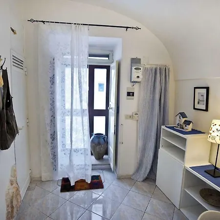 度假居 La Casina Fratti 奥斯图尼