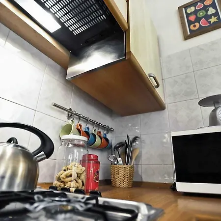 La Casina Fratti 度假居 奥斯图尼