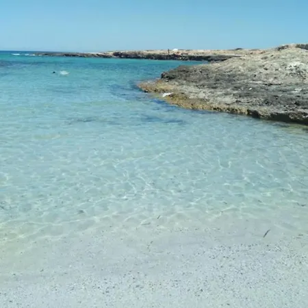 La Casina Fratti 奥斯图尼