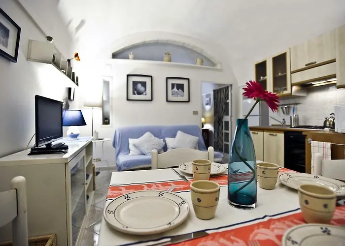 La Casina Fratti * 奥斯图尼